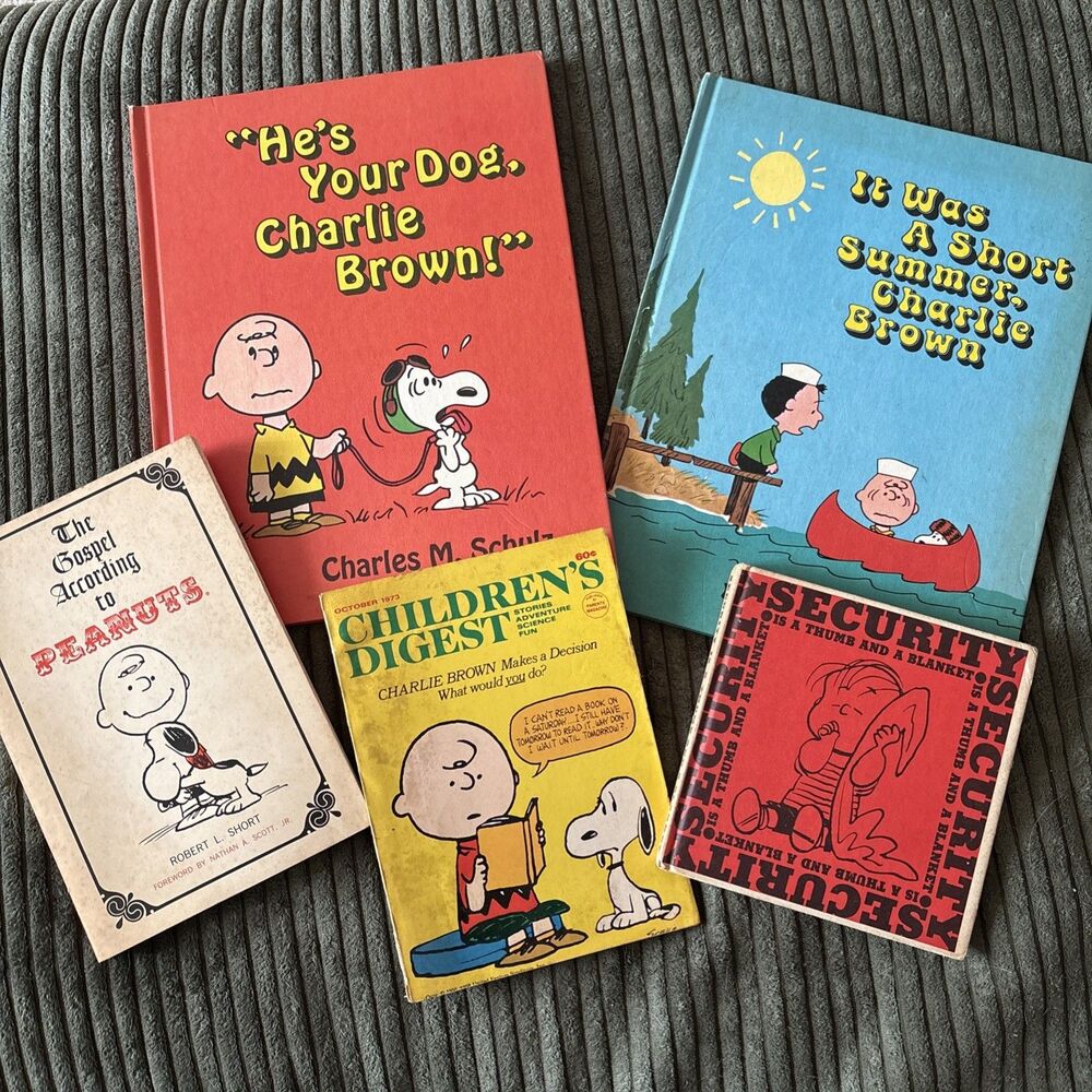 Lot Of  5 Vintage Charlie Brown Books ~Charles Schulz Peanuts Books